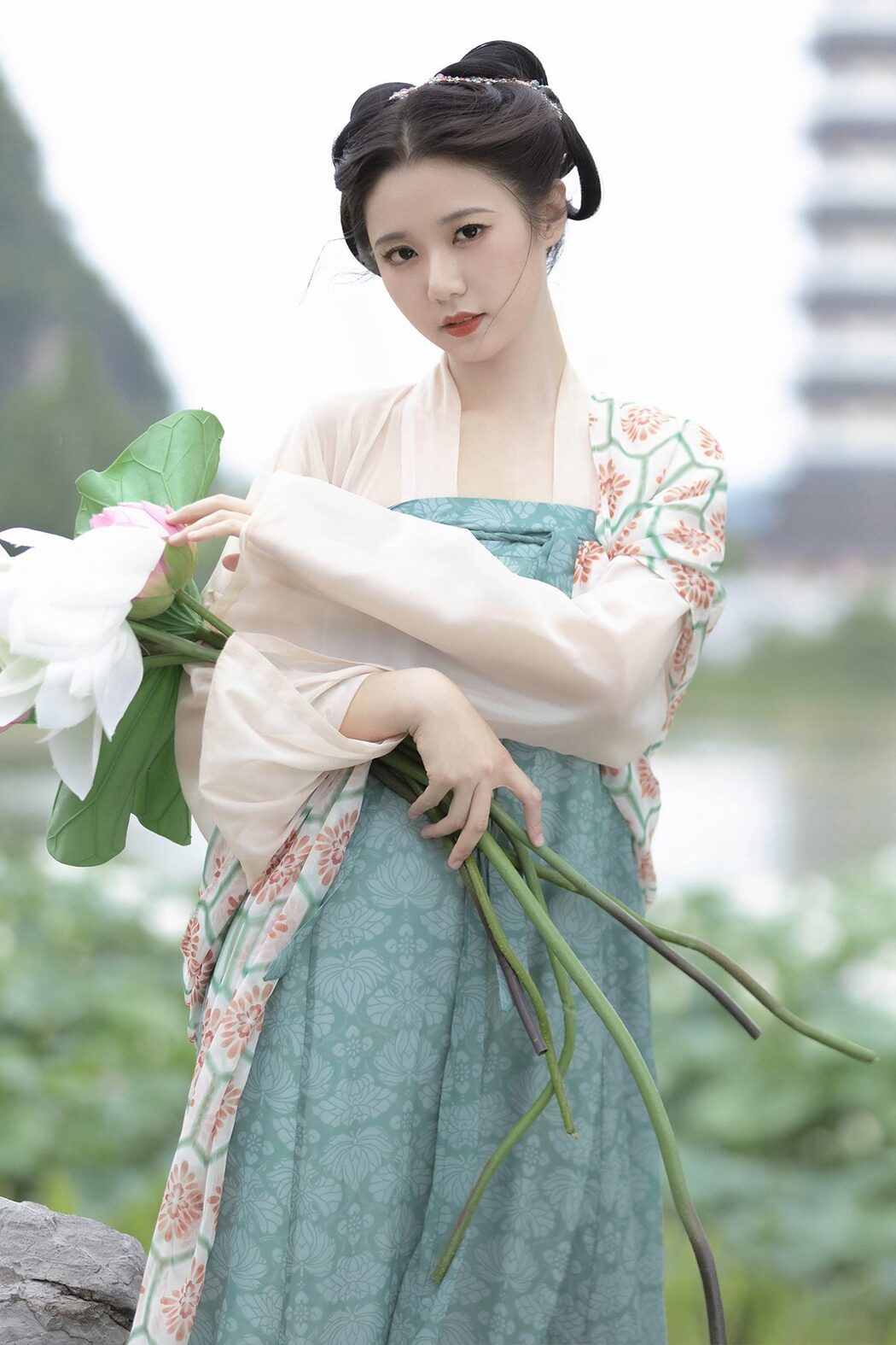 YiTuYu艺图语 Vol.4734 Lsababe Cover Photo