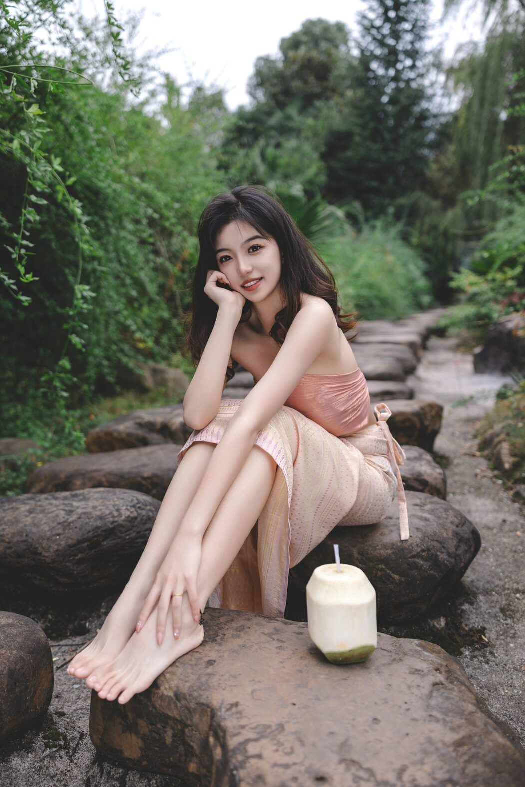 YiTuYu艺图语 Vol.4742 Aka Ki Qing Ko