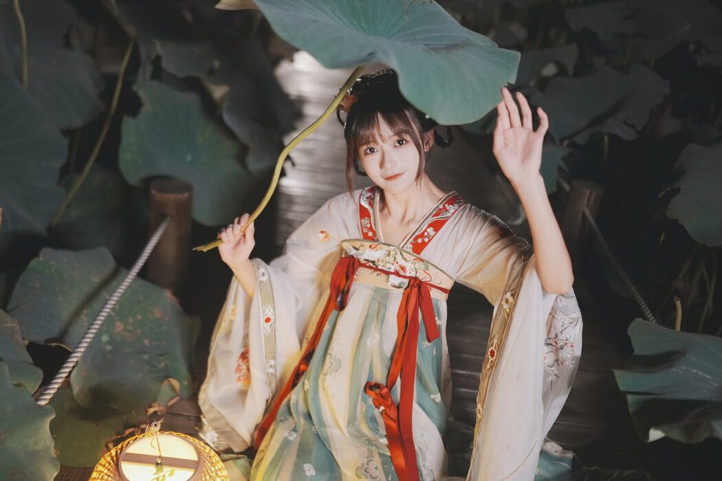 YiTuYu艺图语 Vol.4772 Tu Zi Zzz Bu Chi Hu Luo Bo