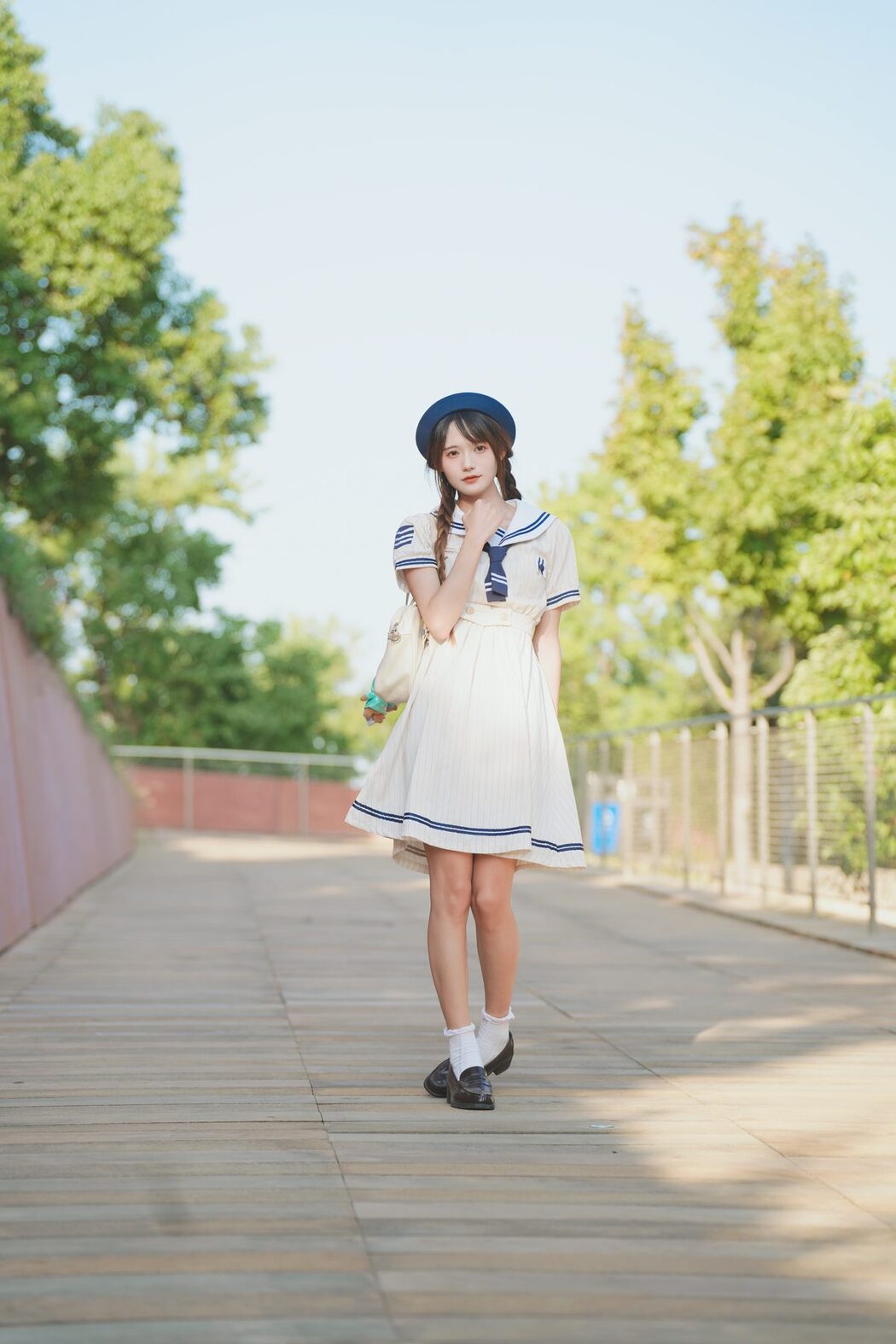 YiTuYu艺图语 Vol.4755 Tu Zi Zzz Bu Chi Hu Luo Bo