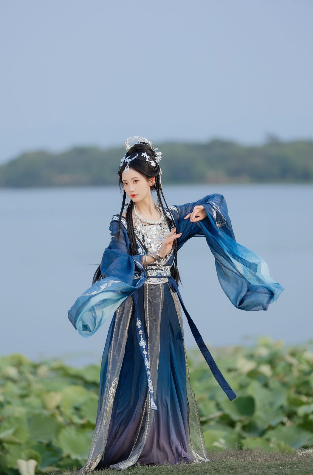 YiTuYu艺图语 Vol.4761 Jia Yue Yue Yue