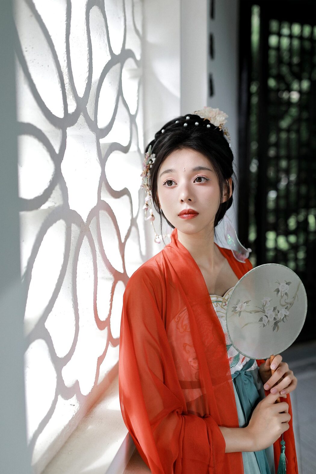 YiTuYu艺图语 Vol.4826 Li Lu Lu