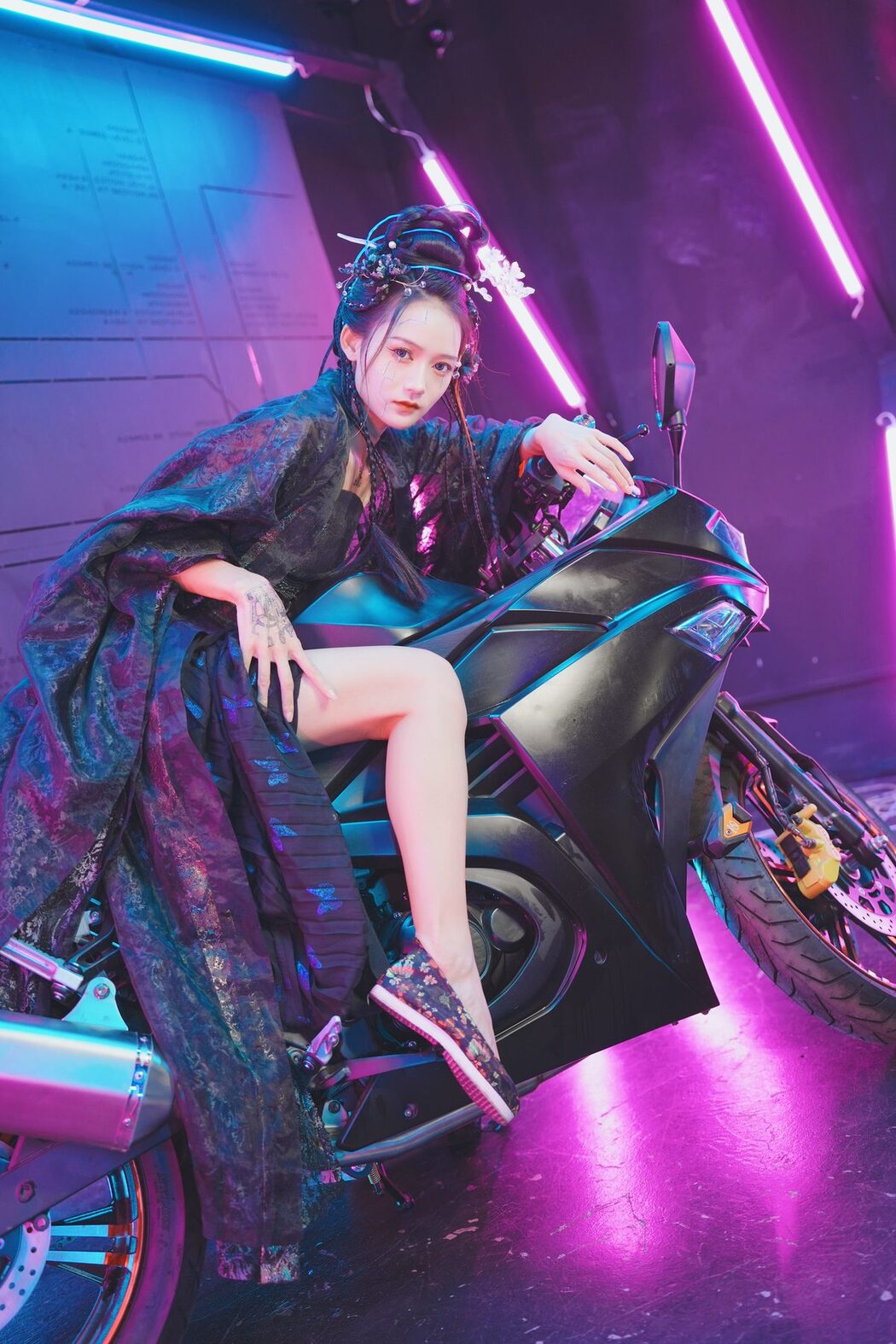 YiTuYu艺图语 Vol.4811 Tu Zi Zzz Bu Chi Hu Luo Bo