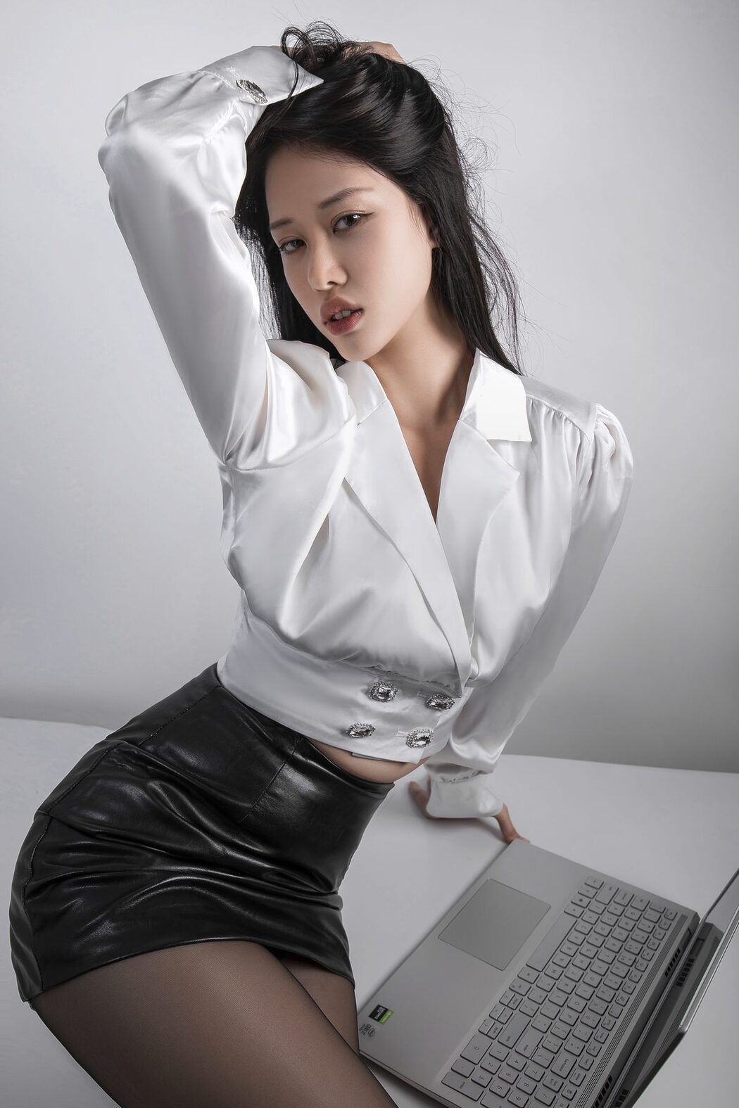YiTuYu艺图语 Vol.4715 Chenaling_cl