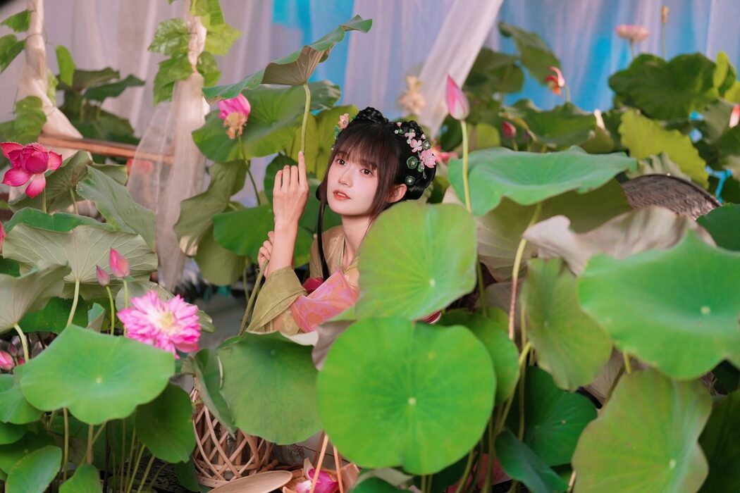 YiTuYu艺图语 Vol.4707 Tu Zi Zzz Bu Chi Hu Luo Bo