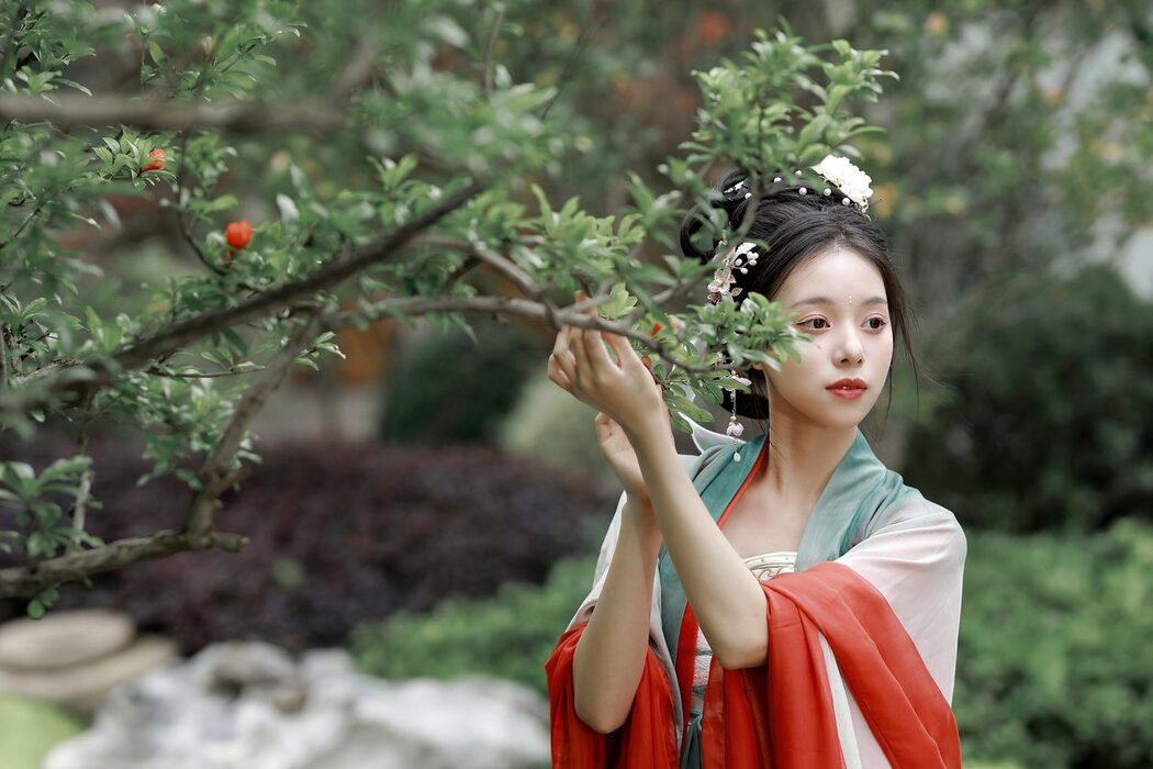 YiTuYu艺图语 Vol.4826 Li Lu Lu