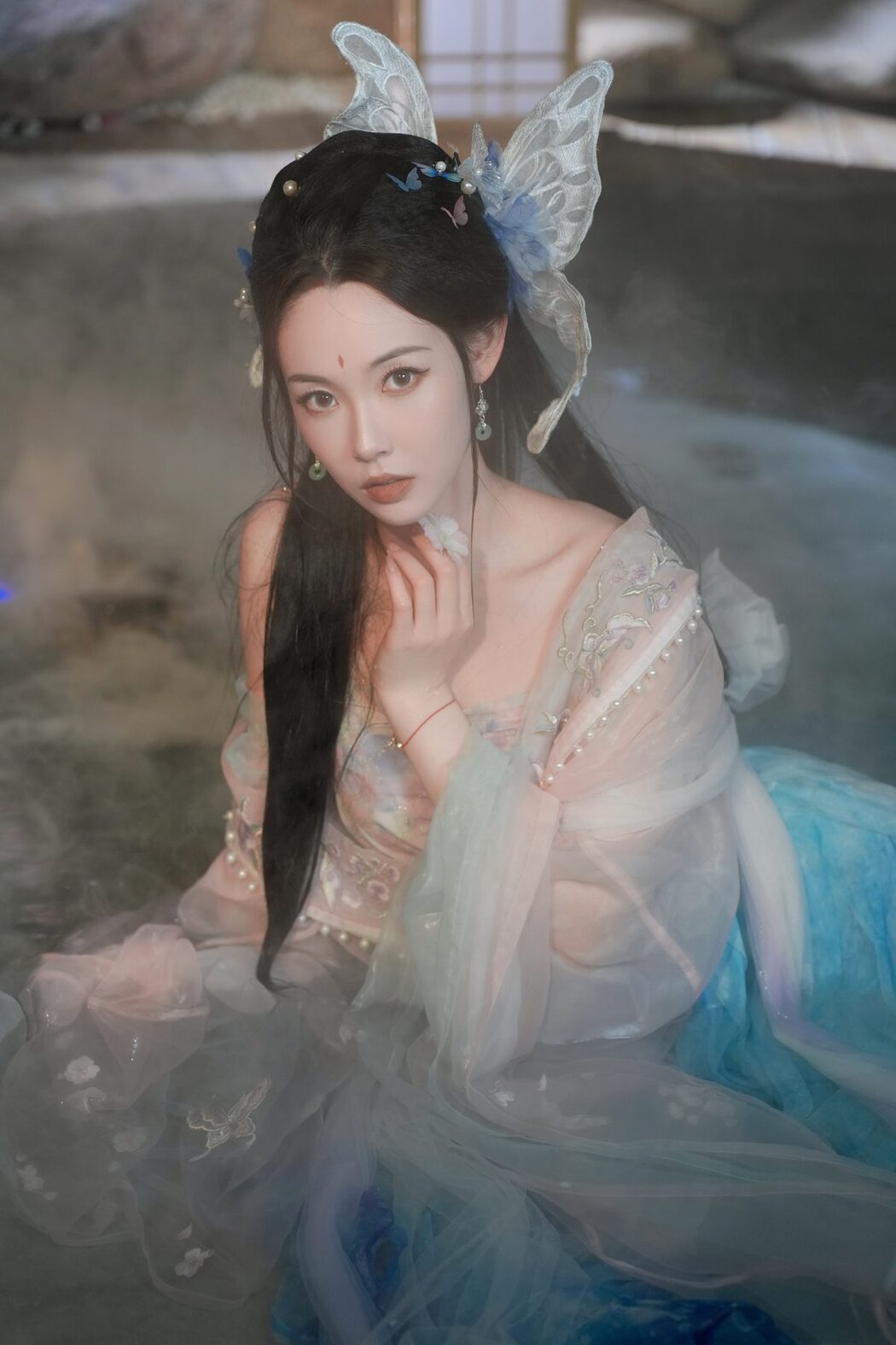 YiTuYu艺图语 Vol.4768 Vi Ge Vivian