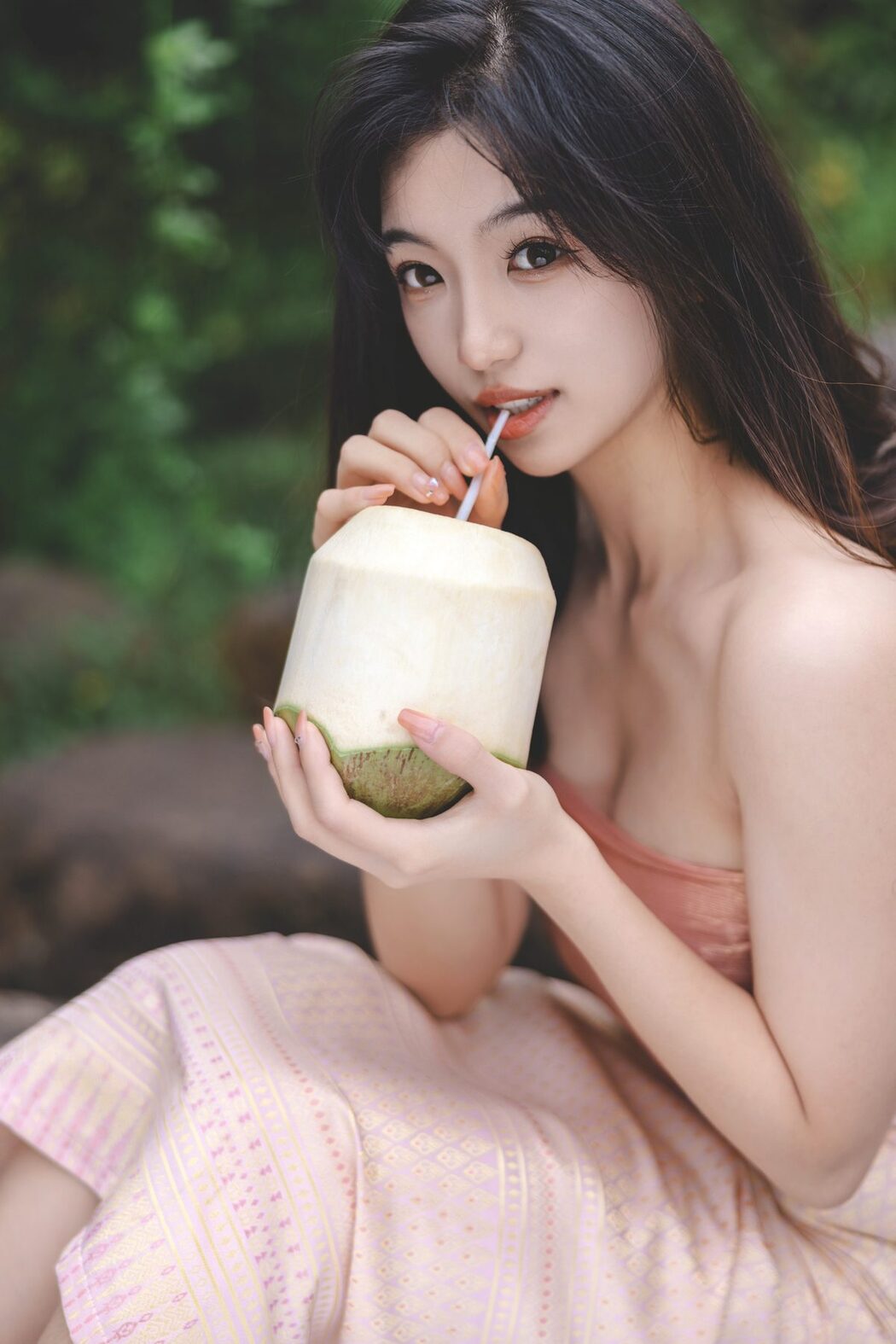 YiTuYu艺图语 Vol.4742 Aka Ki Qing Ko