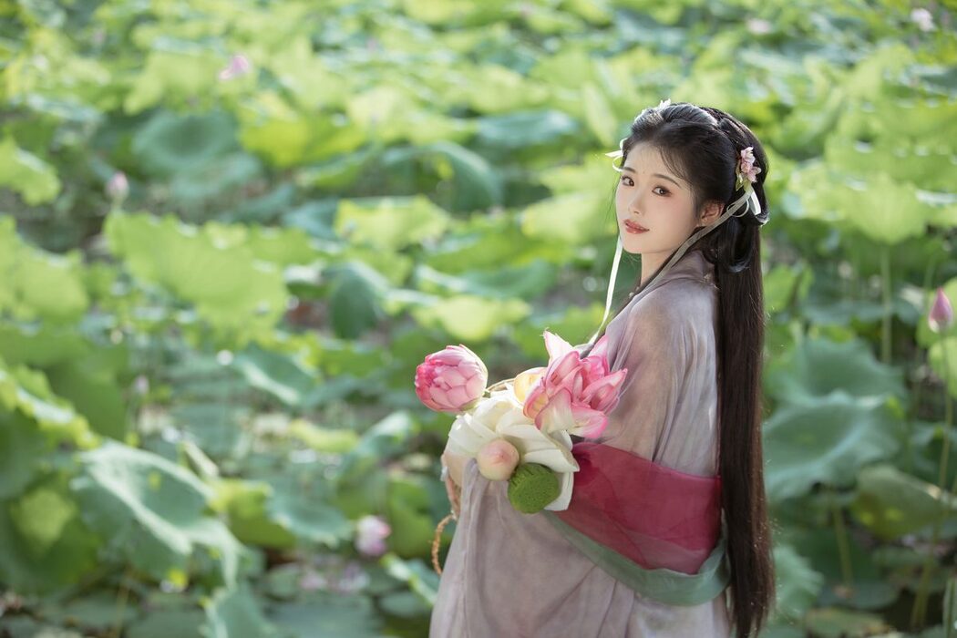YiTuYu艺图语 Vol.4722 Shuang Shuang