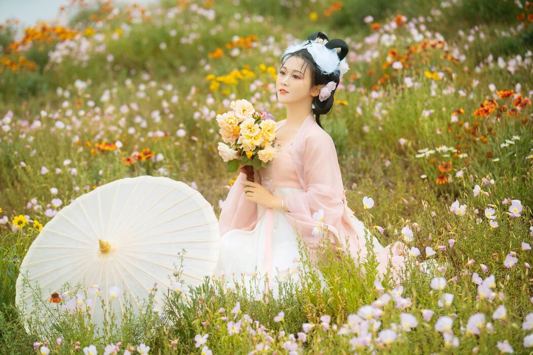 YiTuYu艺图语 Vol.4812 Shi Er