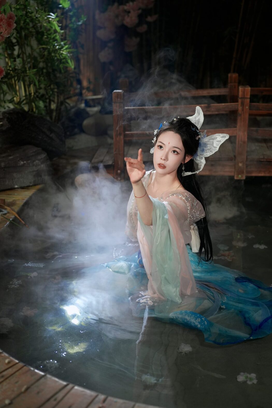 YiTuYu艺图语 Vol.4768 Vi Ge Vivian