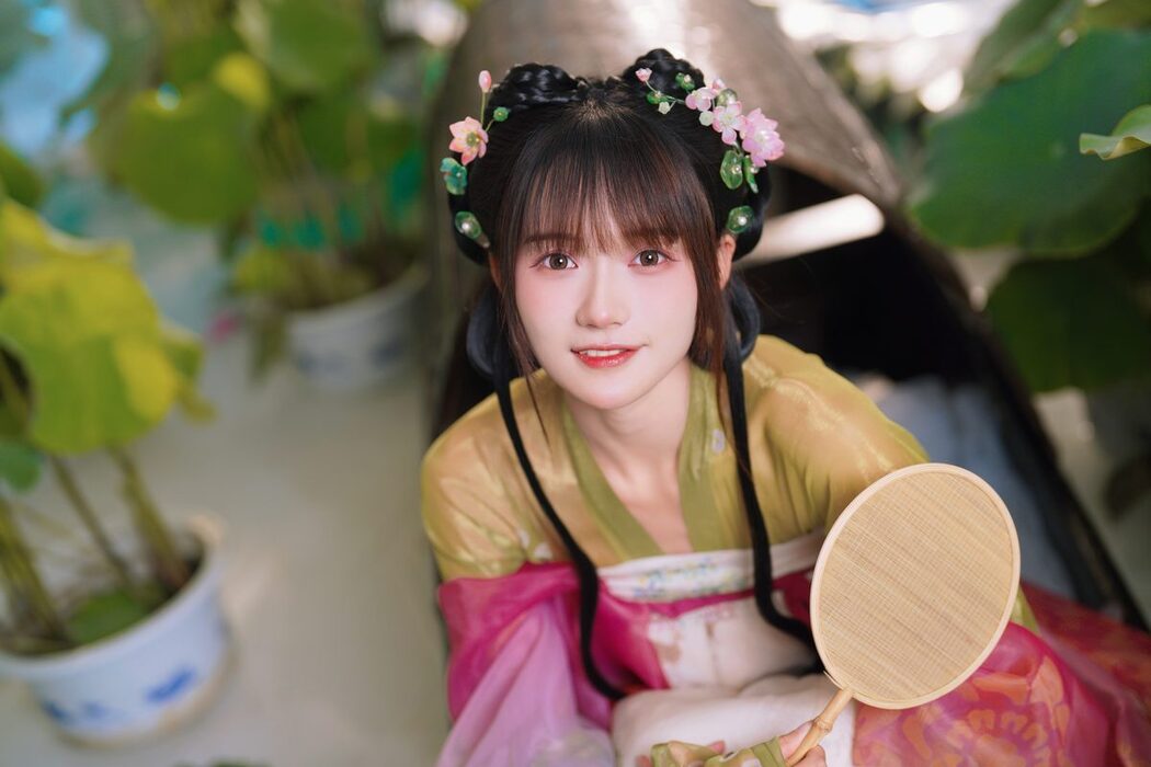 YiTuYu艺图语 Vol.4707 Tu Zi Zzz Bu Chi Hu Luo Bo