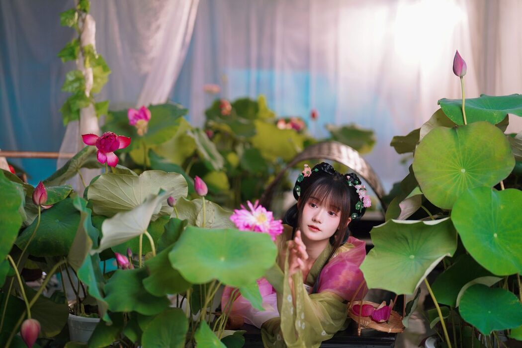 YiTuYu艺图语 Vol.4707 Tu Zi Zzz Bu Chi Hu Luo Bo