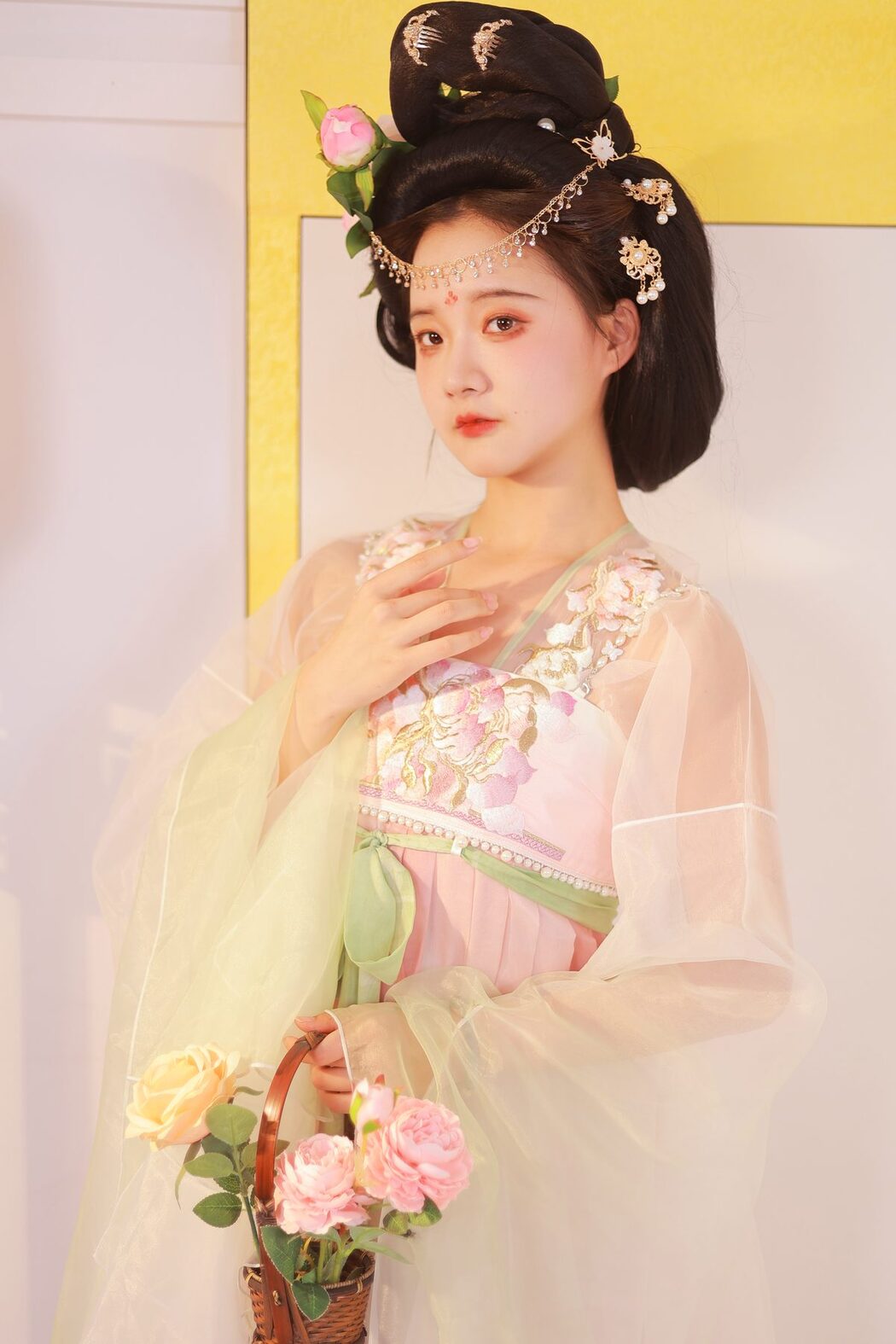 YiTuYu艺图语 Vol.4711 You Er Bai Bai