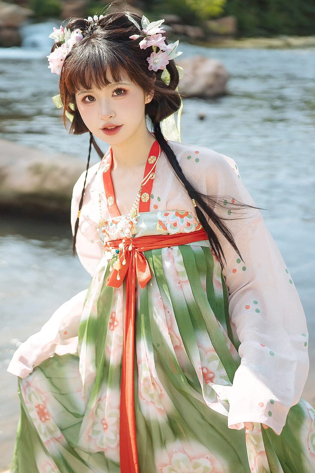 YiTuYu艺图语 Vol.4727 Wu Li Huan Huan Cover Photo