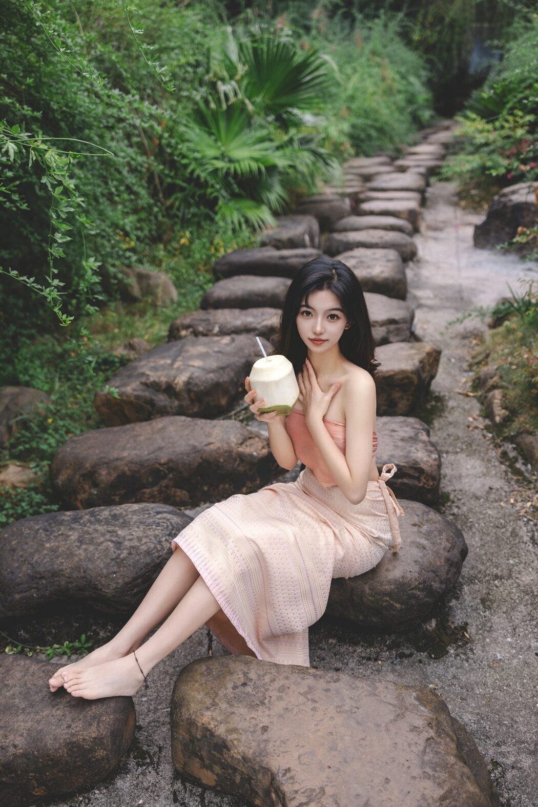 YiTuYu艺图语 Vol.4742 Aka Ki Qing Ko