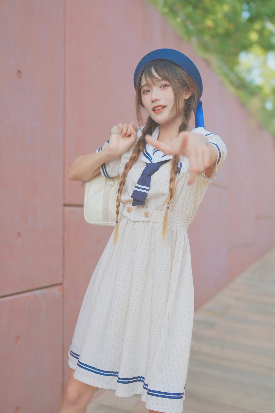 YiTuYu艺图语 Vol.4755 Tu Zi Zzz Bu Chi Hu Luo Bo