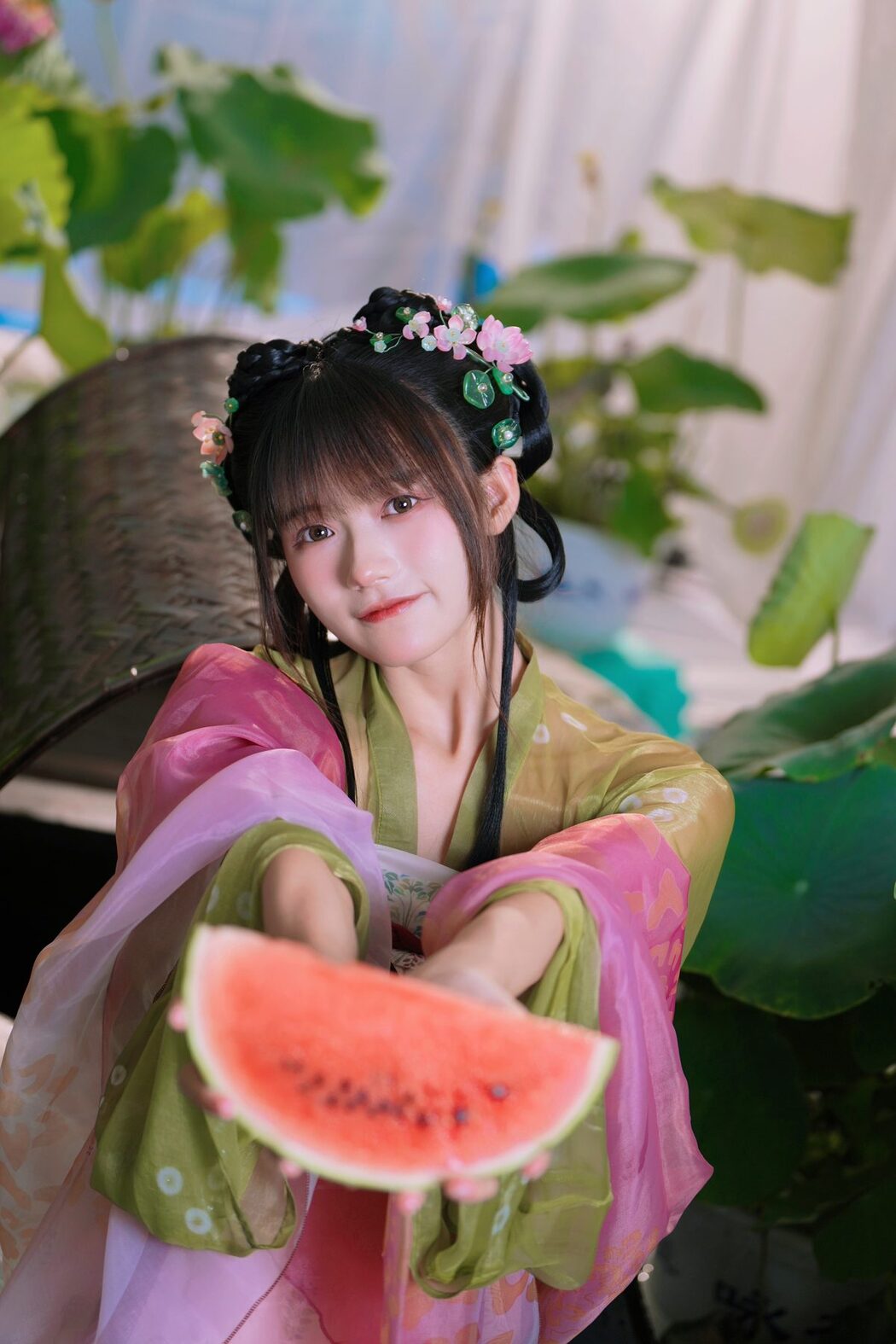 YiTuYu艺图语 Vol.4707 Tu Zi Zzz Bu Chi Hu Luo Bo