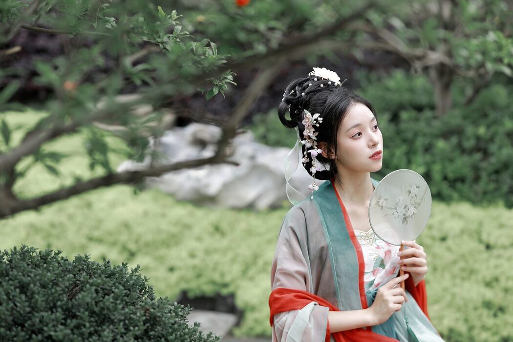 YiTuYu艺图语 Vol.4826 Li Lu Lu