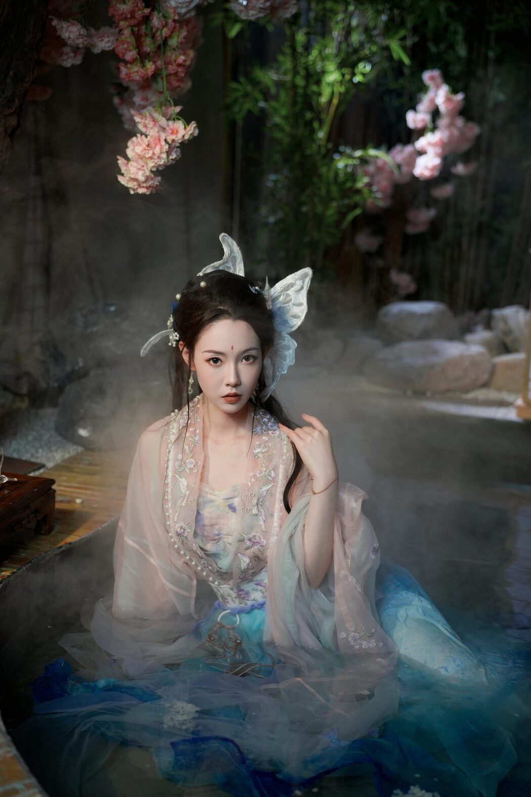 YiTuYu艺图语 Vol.4768 Vi Ge Vivian