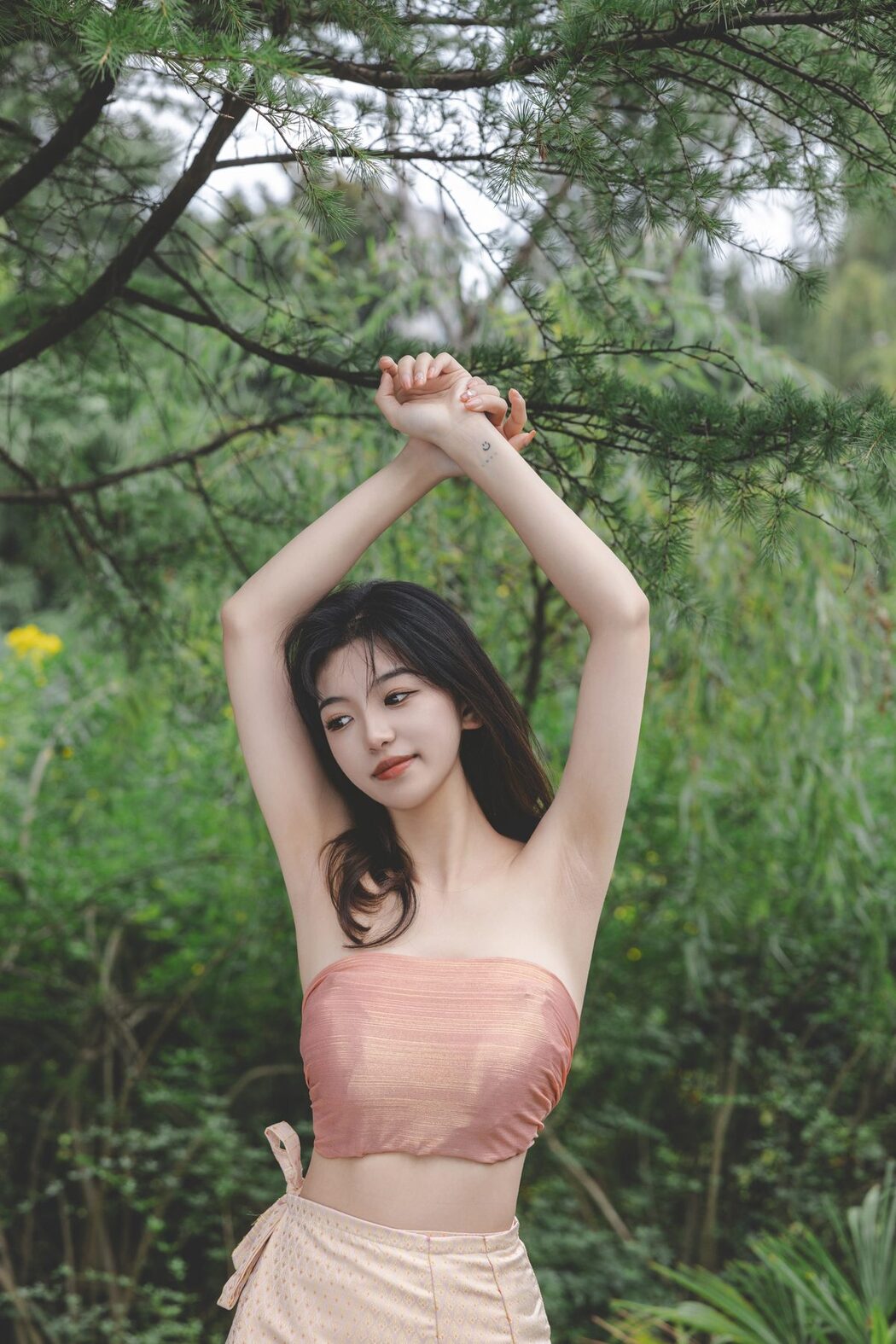 YiTuYu艺图语 Vol.4742 Aka Ki Qing Ko
