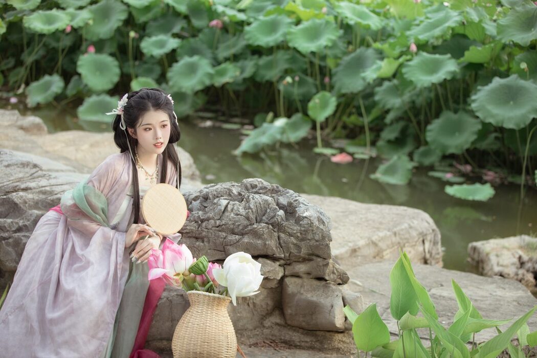 YiTuYu艺图语 Vol.4722 Shuang Shuang