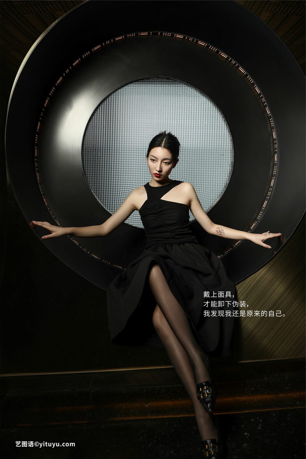 YiTuYu艺图语 Vol.4688 Bei Ji