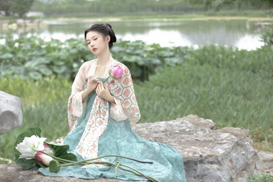 YiTuYu艺图语 Vol.4734 Lsababe