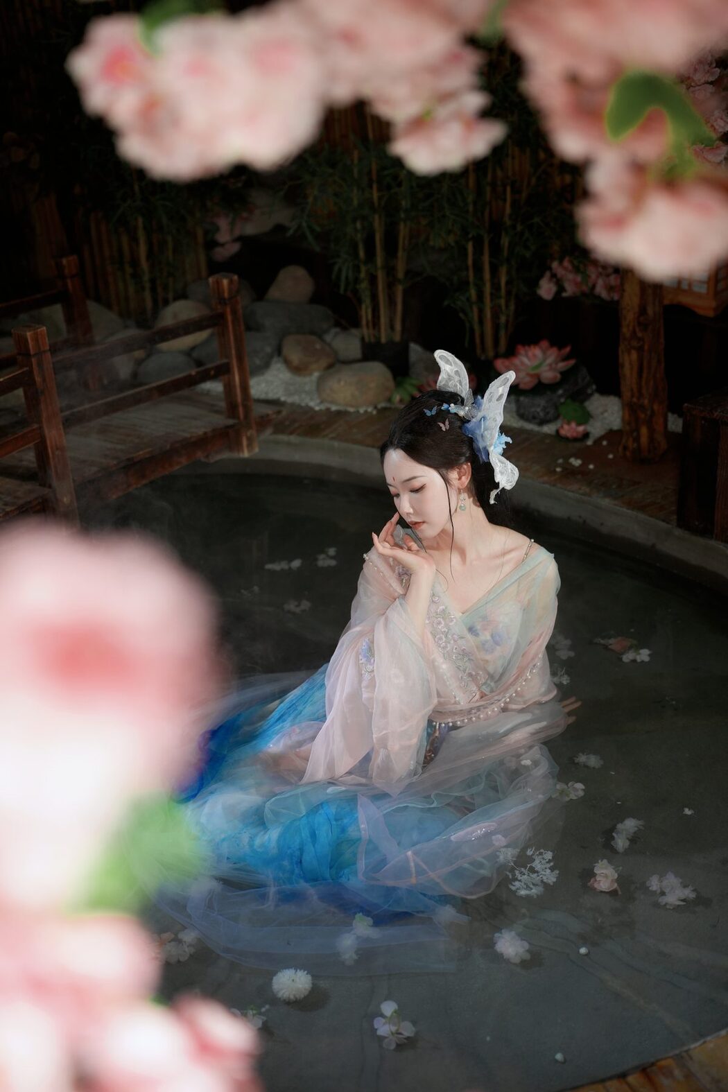 YiTuYu艺图语 Vol.4768 Vi Ge Vivian