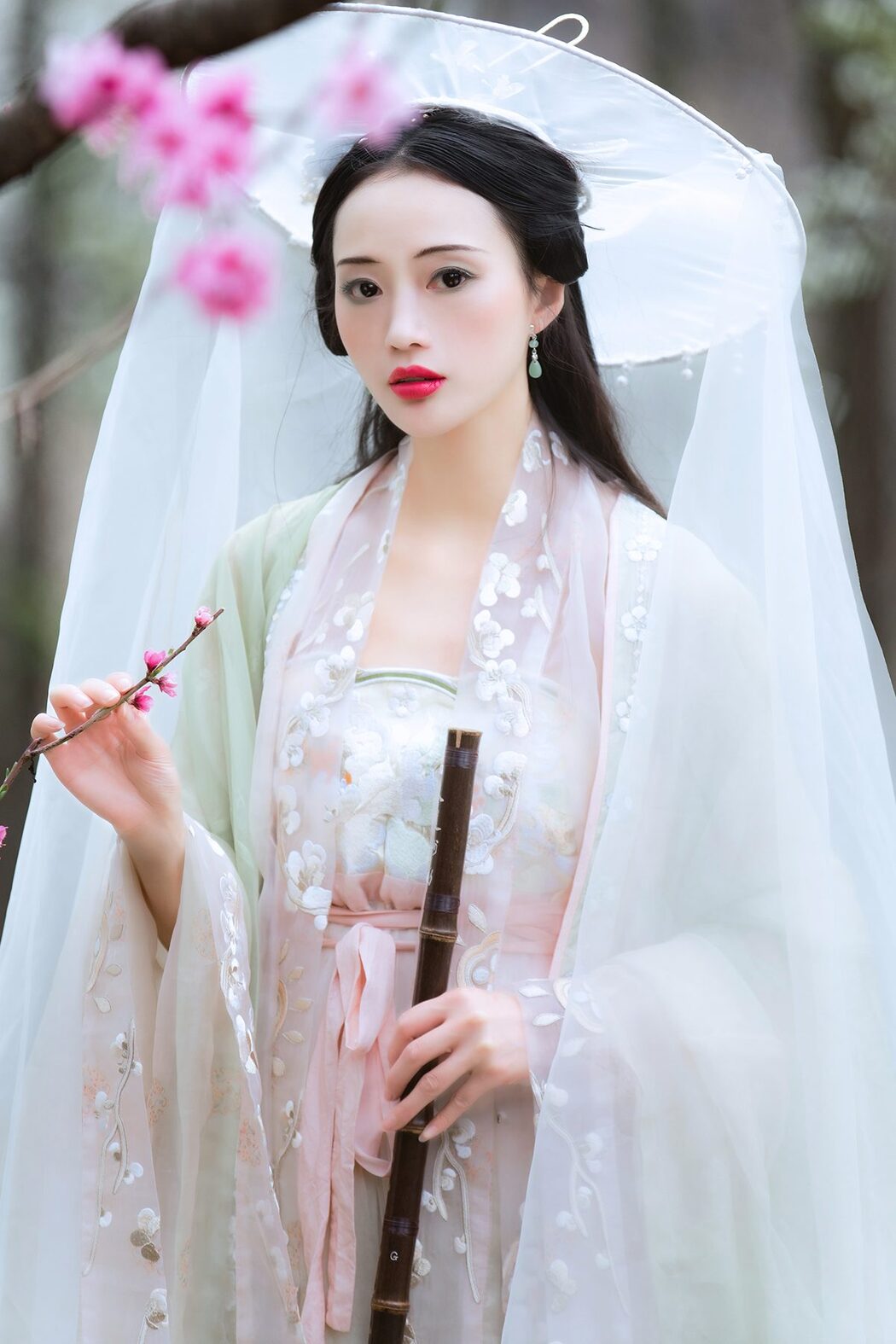 YiTuYu艺图语 Vol.4753 Wei Wei Cover Photo