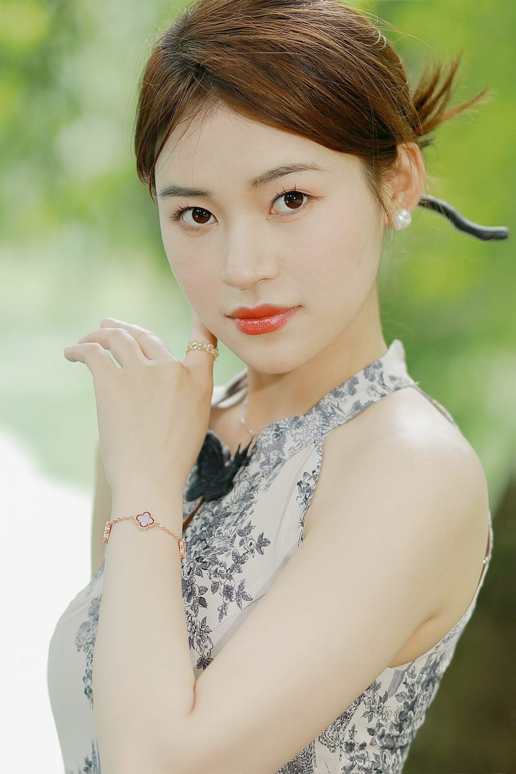 YiTuYu艺图语 Vol.4790 Lu Lu Cover Photo
