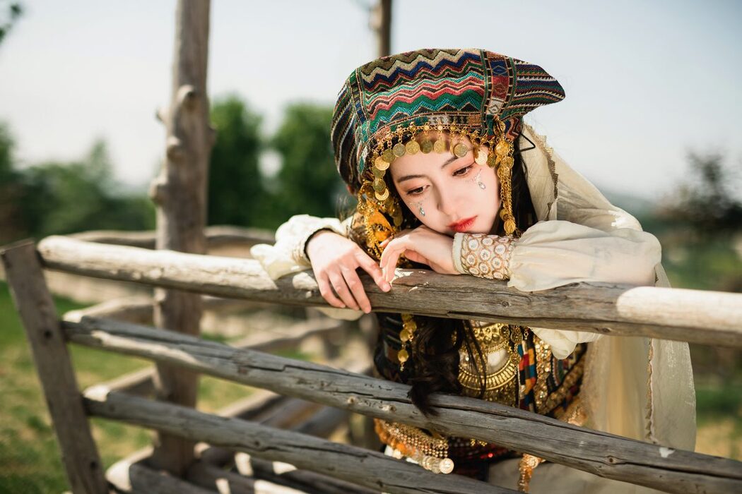 YiTuYu艺图语 Vol.4813 Yi Xuan