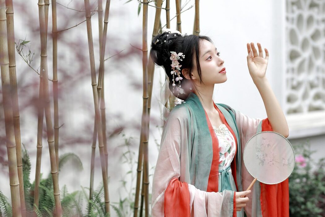 YiTuYu艺图语 Vol.4826 Li Lu Lu