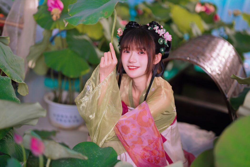 YiTuYu艺图语 Vol.4707 Tu Zi Zzz Bu Chi Hu Luo Bo