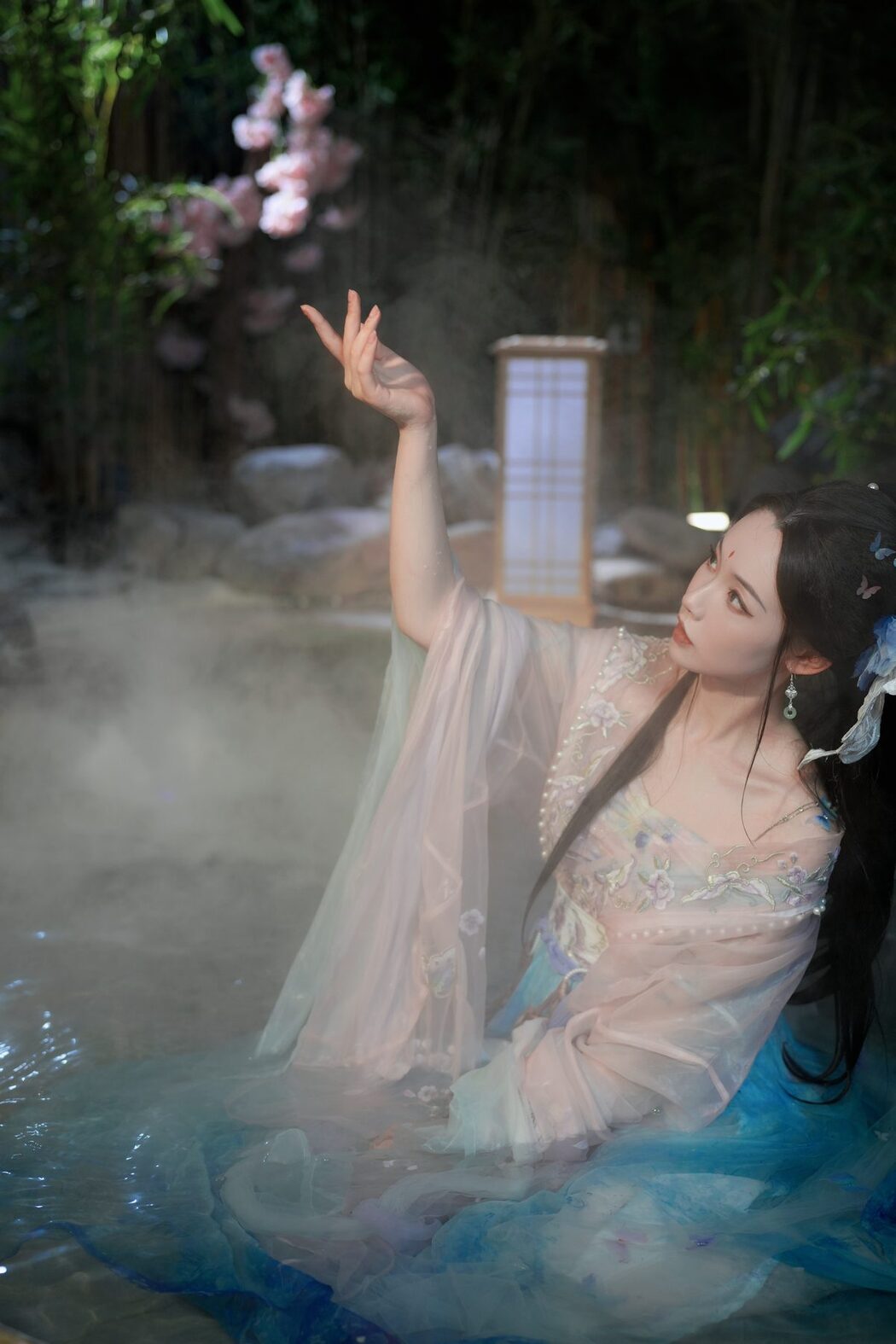 YiTuYu艺图语 Vol.4768 Vi Ge Vivian