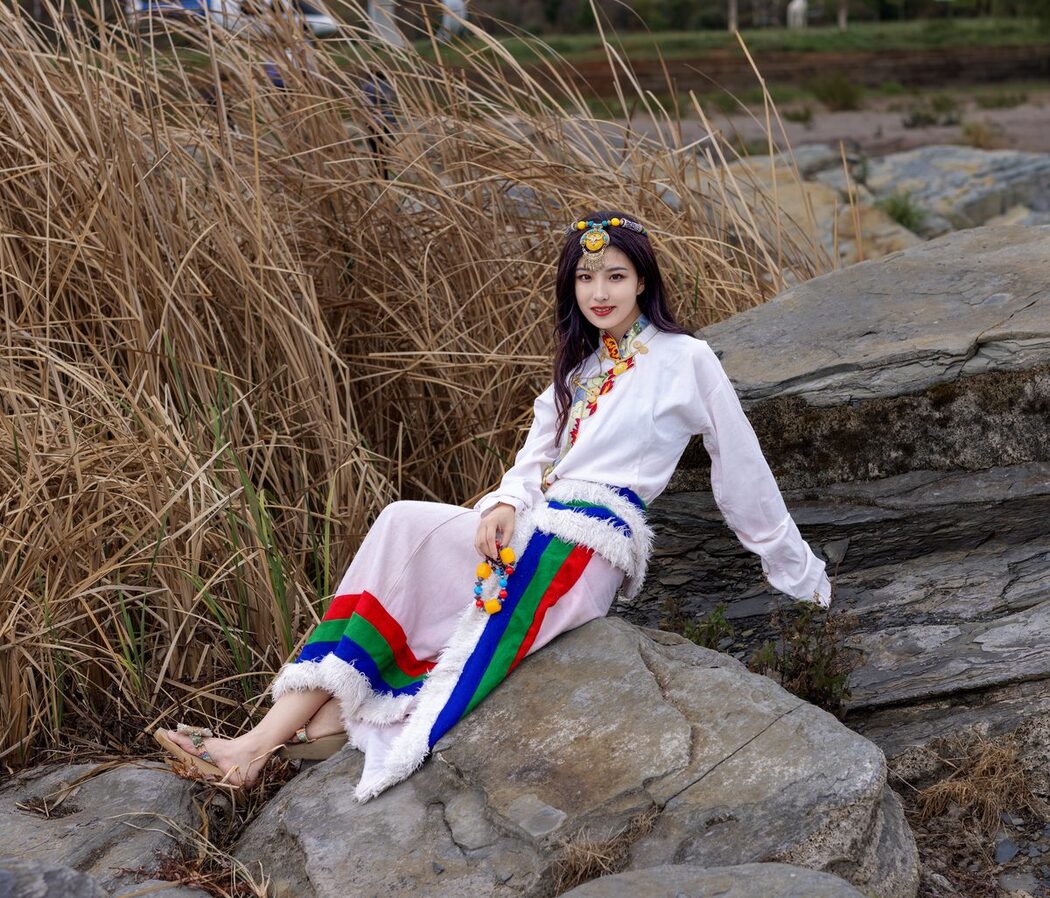 YiTuYu艺图语 Vol.4724 Yu Meng