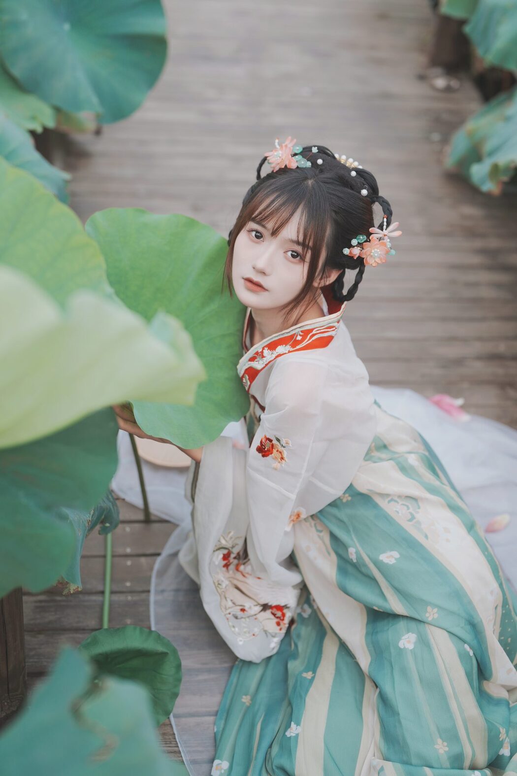 YiTuYu艺图语 Vol.4772 Tu Zi Zzz Bu Chi Hu Luo Bo