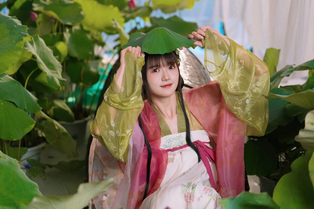 YiTuYu艺图语 Vol.4707 Tu Zi Zzz Bu Chi Hu Luo Bo