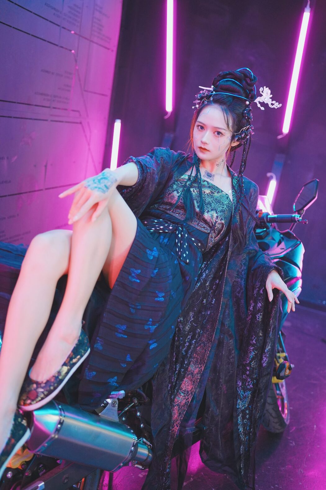 YiTuYu艺图语 Vol.4811 Tu Zi Zzz Bu Chi Hu Luo Bo