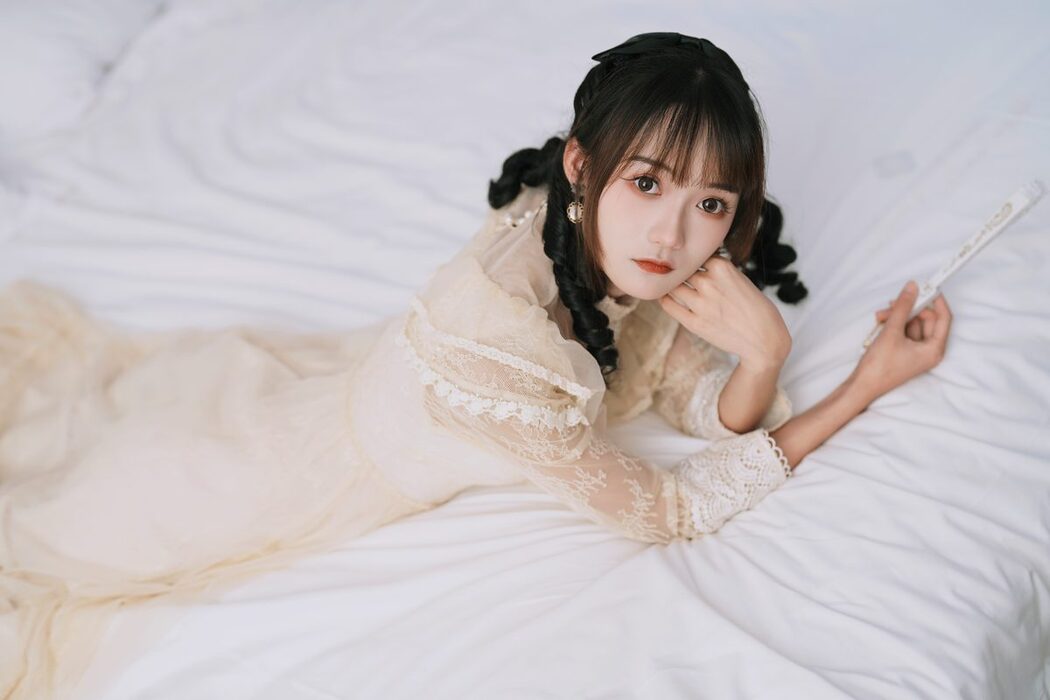 YiTuYu艺图语 Vol.4847 Tu Zi Zzz Bu Chi Hu Luo Bo