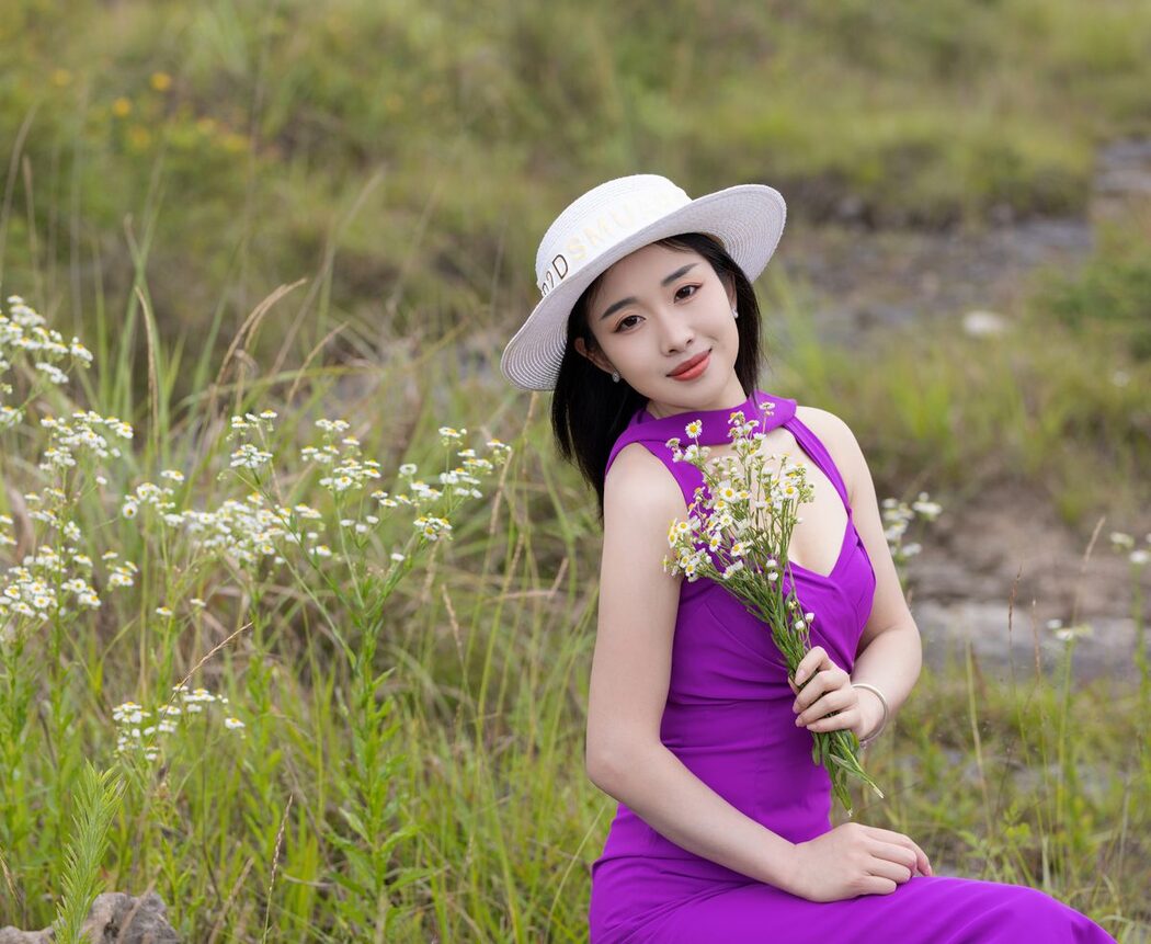 YiTuYu艺图语 Vol.4750 Lu Lu
