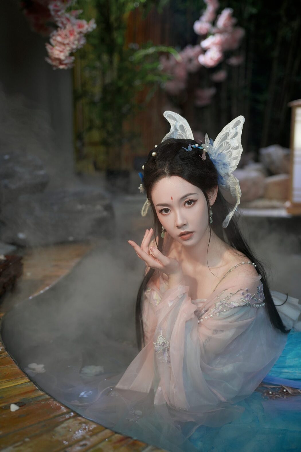 YiTuYu艺图语 Vol.4768 Vi Ge Vivian