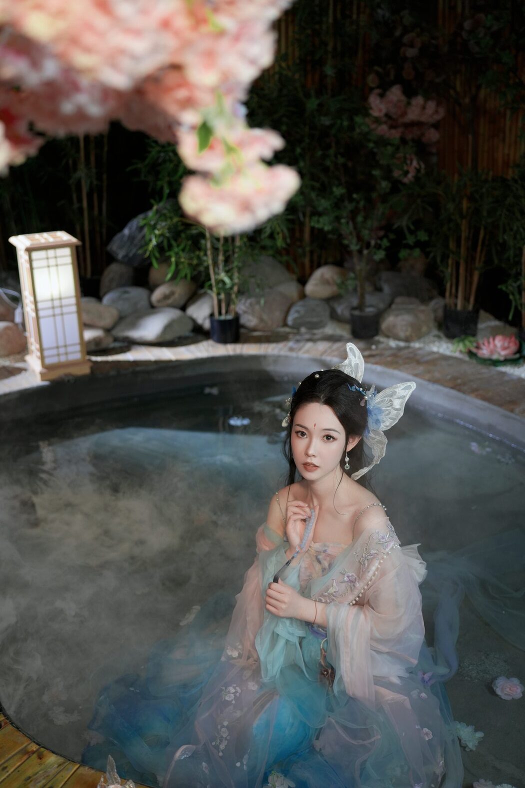 YiTuYu艺图语 Vol.4768 Vi Ge Vivian