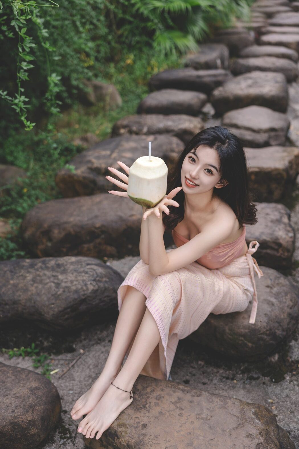 YiTuYu艺图语 Vol.4742 Aka Ki Qing Ko
