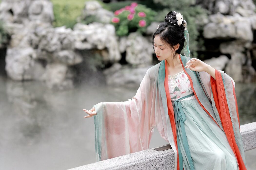 YiTuYu艺图语 Vol.4826 Li Lu Lu
