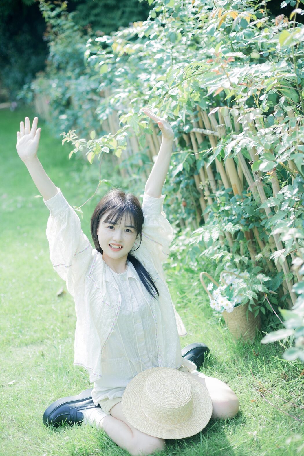YiTuYu艺图语 Vol.4798 Xiao Yi Mei Mei Cute