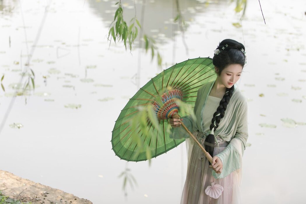 YiTuYu艺图语 Vol.4836 Li