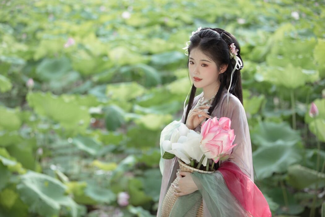 YiTuYu艺图语 Vol.4722 Shuang Shuang