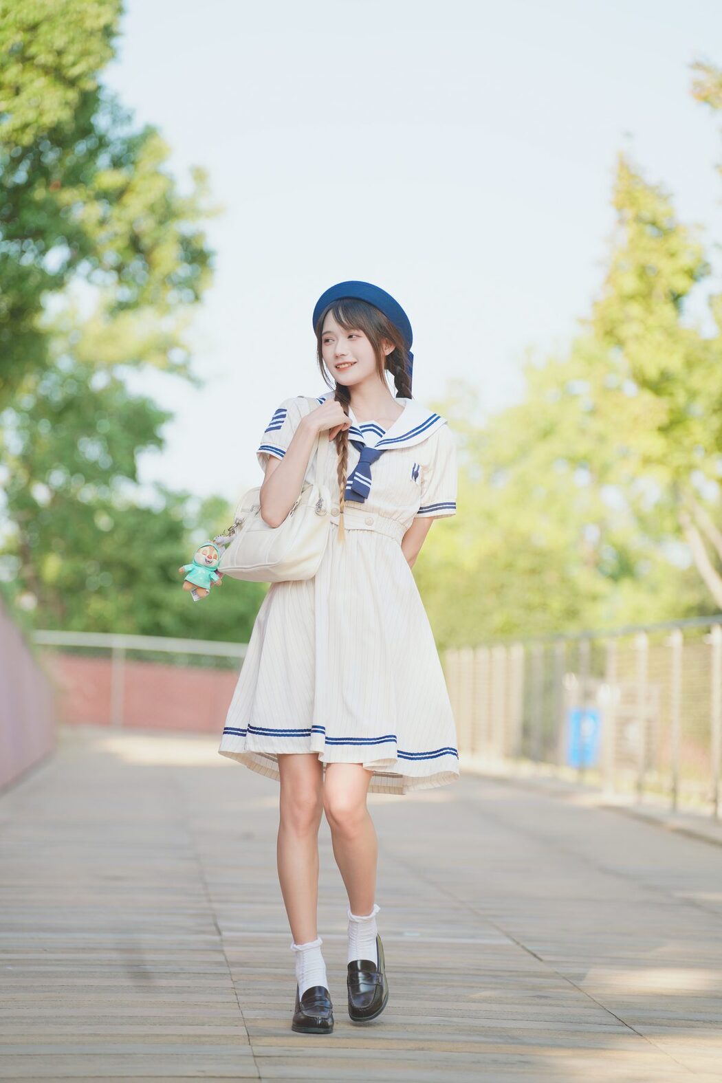 YiTuYu艺图语 Vol.4755 Tu Zi Zzz Bu Chi Hu Luo Bo
