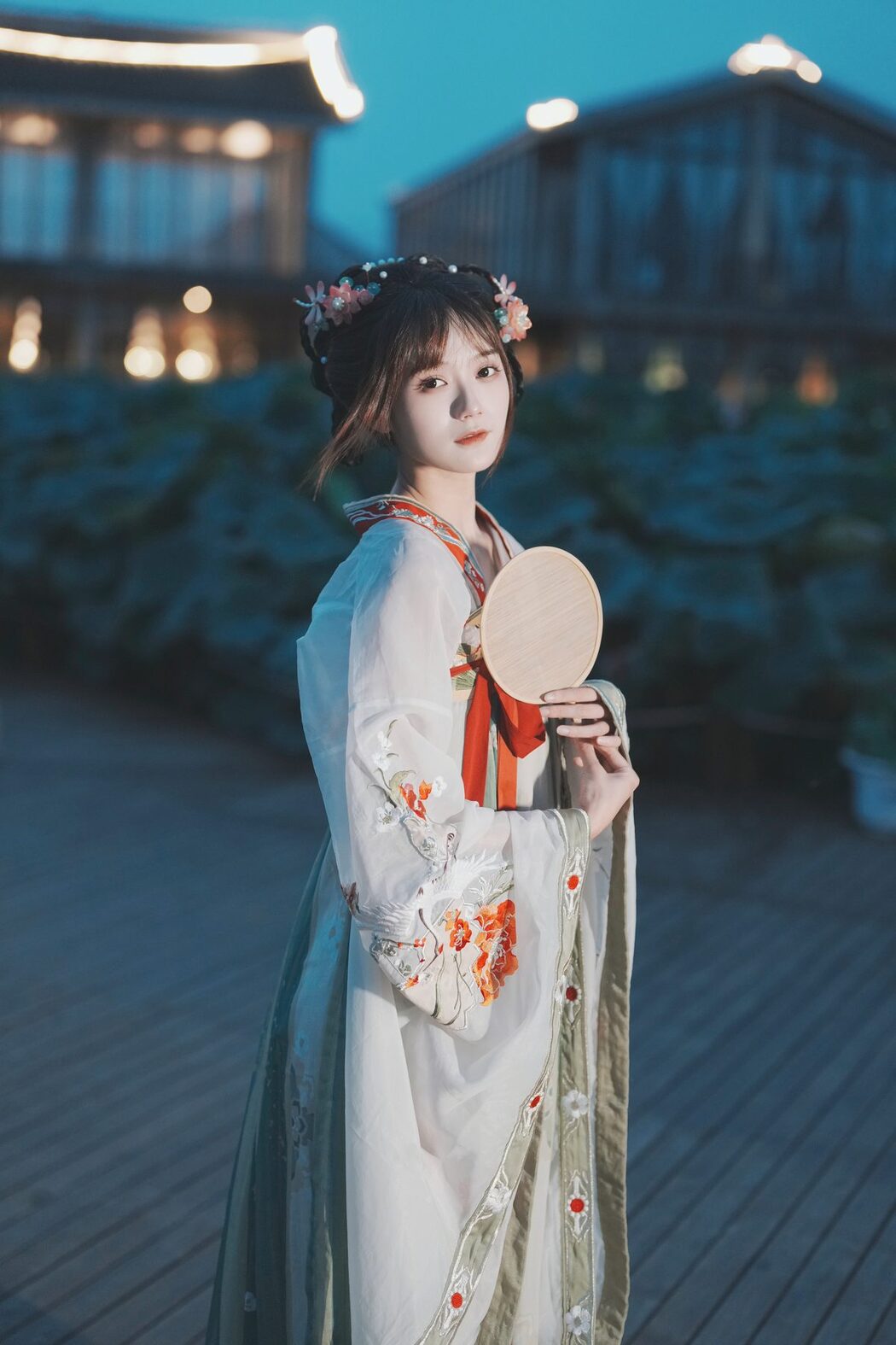 YiTuYu艺图语 Vol.4772 Tu Zi Zzz Bu Chi Hu Luo Bo